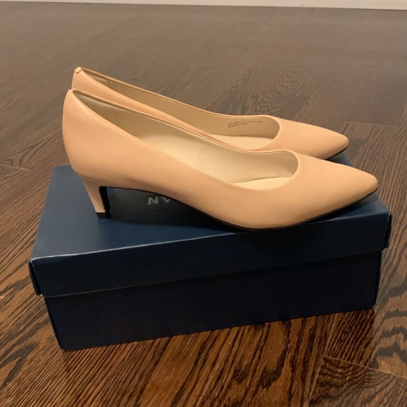 New Cole Haan kitten heel nude leather pump size 8B - Picture 2 of 9